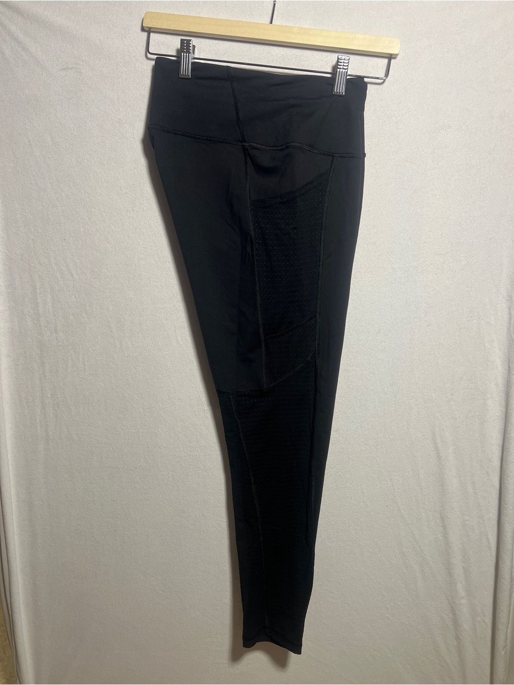 Black Victoria’s Secret Knockout leggings Size Large